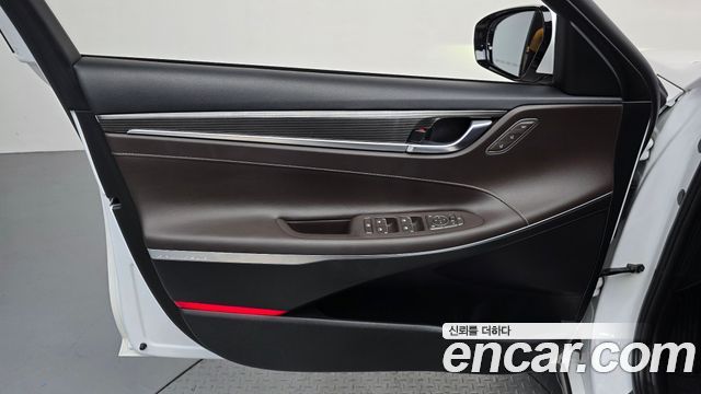 Hyundai Grandeur (IG) 3.0 Exclusive Special 2018 — фото 24
