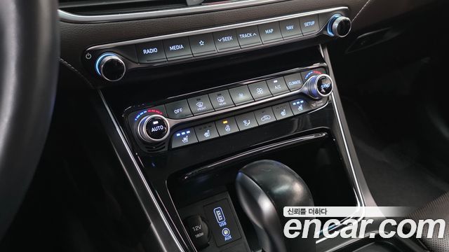 Hyundai Grandeur (IG) 3.0 Exclusive Special 2018 — фото 31