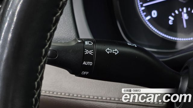 Hyundai Grandeur (IG) 3.0 Exclusive Special 2018 — фото 32