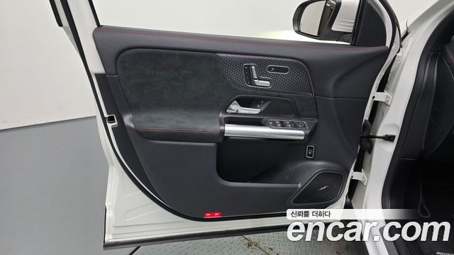 Mercedes-Benz EQA (H243) EQA250 AMG Line 2025 — фото 24