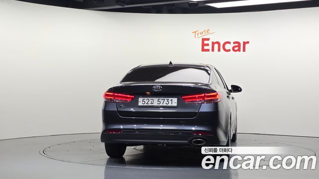 Kia K5 (II) 2.0 MX Prestige 2018 — фото 4