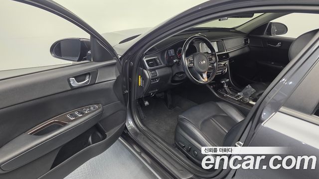 Kia K5 (II) 2.0 MX Prestige 2018 — фото 10