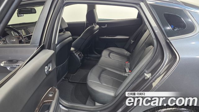 Kia K5 (II) 2.0 MX Prestige 2018 — фото 11