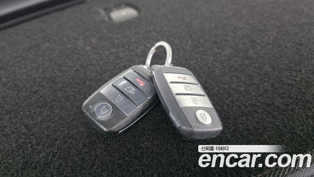 Kia K5 (II) 2.0 MX Prestige 2018 — фото 19