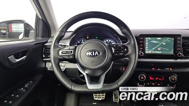 Kia Stonic Diesel 1.6 Prestige 2019 — фото 12