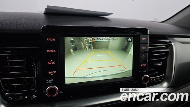 Kia Stonic Diesel 1.6 Prestige 2019 — фото 15