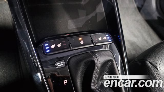Kia Stonic Diesel 1.6 Prestige 2019 — фото 18