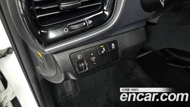 Kia Stonic Diesel 1.6 Prestige 2019 — фото 20