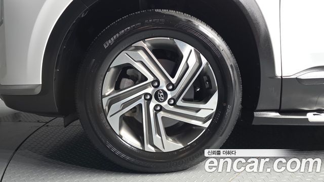 Hyundai Santa Fe Diesel 2.2 2WD Exclusive 2022 — фото 5