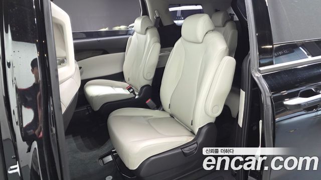 Kia Carnival (IV) Gasoline 9-Seater Noblesse 2023 — фото 12