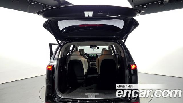 Kia Carnival (IV) Gasoline 9-Seater Noblesse 2023 — фото 18