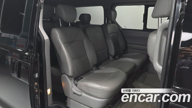 Hyundai Grand Starex Wagon 12-Seater Modern 2019 — фото 11