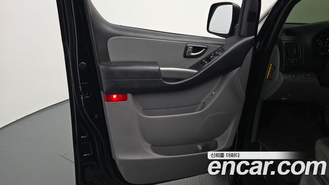 Hyundai Grand Starex Wagon 12-Seater Modern 2019 — фото 24