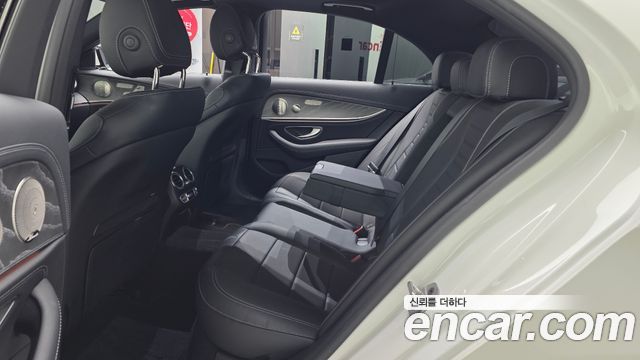Mercedes-Benz E-Class (W213) E350 4MATIC AMG Line 2022 — фото 12