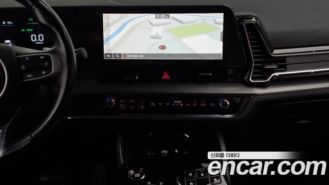 Kia Sportage Hybrid (V) Nobleless 2WD 2024 — фото 13