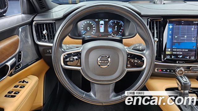Volvo S90 D4 Inscription 2018 — фото 13