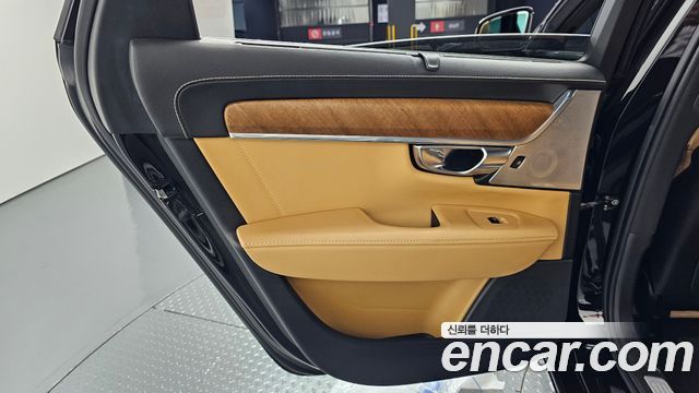 Volvo S90 D4 Inscription 2018 — фото 25