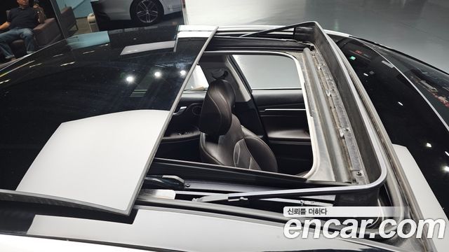 Hyundai Grandeur (IG) 3.0 LPi Exclusive (Rental Car) 2018 — фото 19