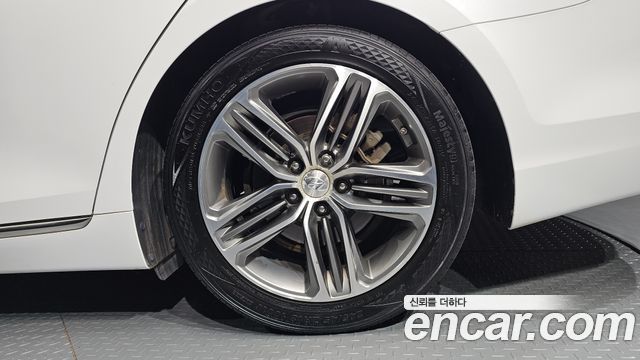 Hyundai Grandeur (IG) 3.0 LPi Exclusive (Rental Car) 2018 — фото 21