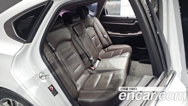 Hyundai Grandeur (IG) 3.0 LPi Exclusive (Rental Car) 2018 — фото 32