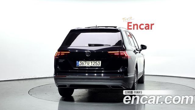 Volkswagen Tiguan Allspace 2.0 TDI Prestige 2020 — фото 4