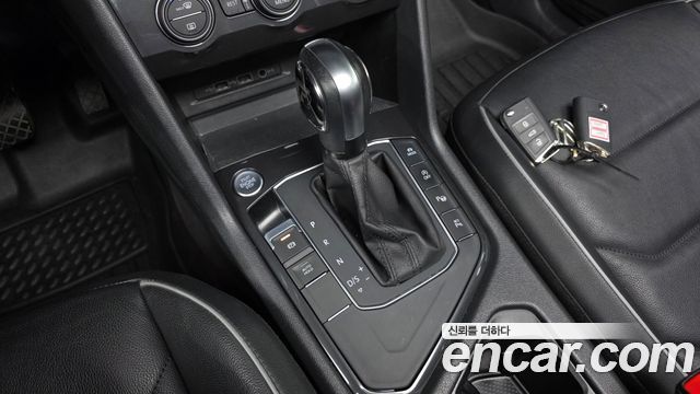 Volkswagen Tiguan Allspace 2.0 TDI Prestige 2020 — фото 9
