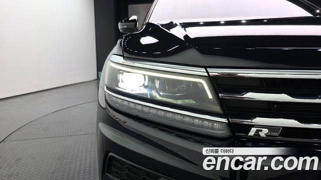 Volkswagen Tiguan Allspace 2.0 TDI Prestige 2020 — фото 22