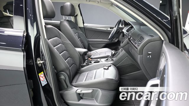 Volkswagen Tiguan Allspace 2.0 TDI Prestige 2020 — фото 26