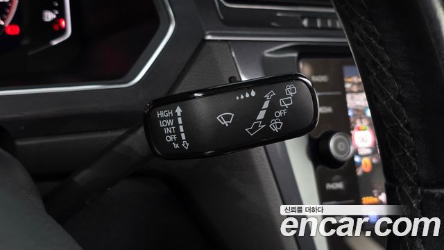 Volkswagen Tiguan Allspace 2.0 TDI Prestige 2020 — фото 28