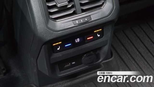 Volkswagen Tiguan Allspace 2.0 TDI Prestige 2020 — фото 32