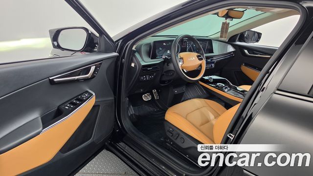 Kia EV6 Long Range Earth 2023 — фото 10