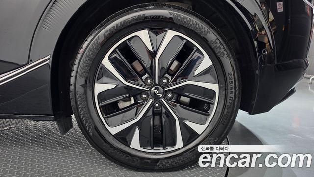 Kia EV6 Long Range Earth 2023 — фото 27