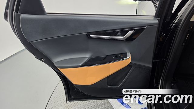 Kia EV6 Long Range Earth 2023 — фото 31