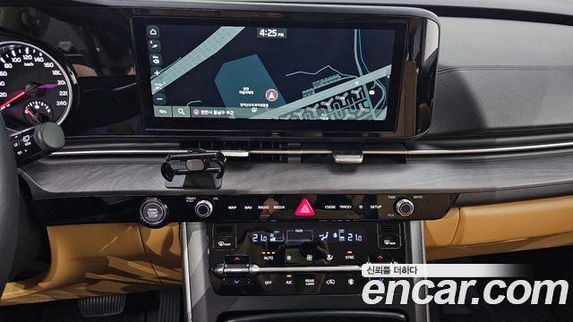 Kia Carnival (IV) Diesel 9-Seater Prestige 2023 — фото 16