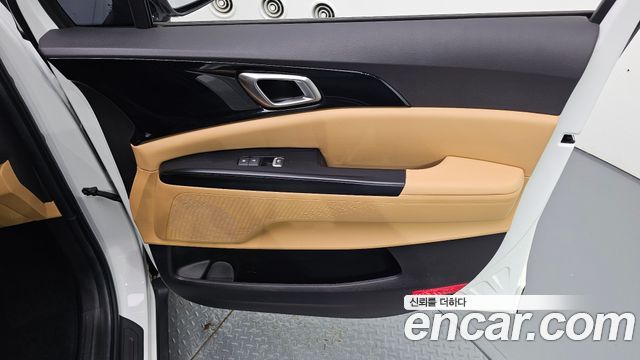 Kia Carnival (IV) Diesel 9-Seater Prestige 2023 — фото 25