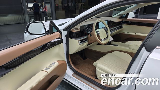 Hyundai Grandeur (GN7) 2,5 Gasoline 2WD Calligraphy 2023 — фото 10