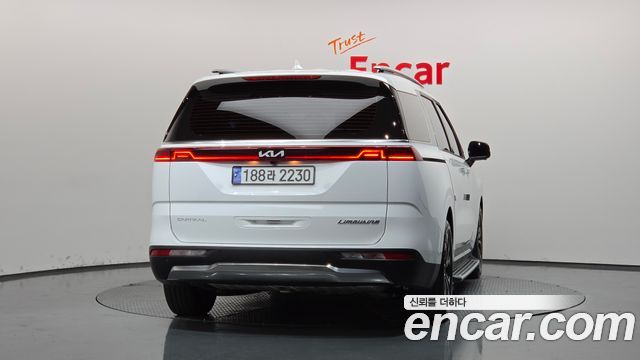 Kia Carnival (IV) Gasoline 7-Seater Signature 2023 — фото 4