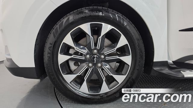 Kia Carnival (IV) Gasoline 7-Seater Signature 2023 — фото 5