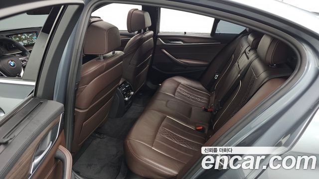 BMW 5 Series (G30) 530i M Sport Package Plus 2018 — фото 11