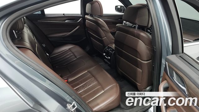 BMW 5 Series (G30) 530i M Sport Package Plus 2018 — фото 12