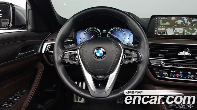 BMW 5 Series (G30) 530i M Sport Package Plus 2018 — фото 13