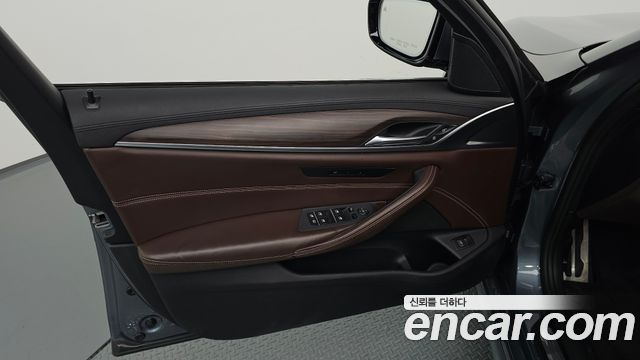 BMW 5 Series (G30) 530i M Sport Package Plus 2018 — фото 24