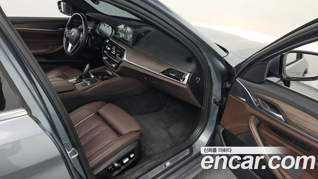 BMW 5 Series (G30) 530i M Sport Package Plus 2018 — фото 26