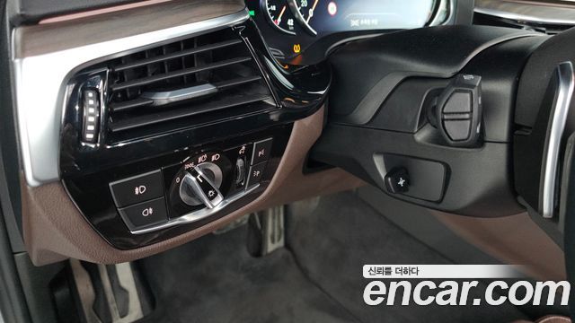 BMW 5 Series (G30) 530i M Sport Package Plus 2018 — фото 29