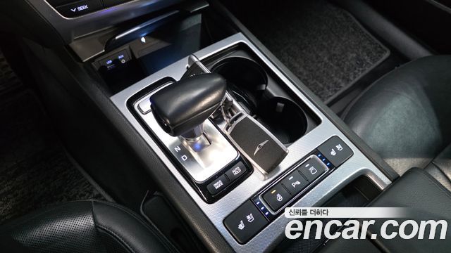 Genesis G80 2.2D AWD Premium Luxury 2018 — фото 9