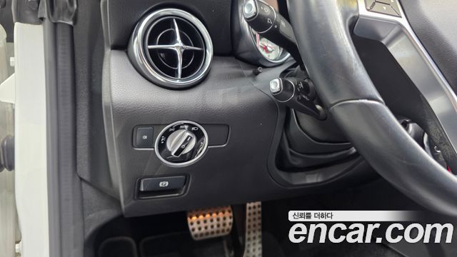 Mercedes-Benz SLK-Class 200 Blue Efficiency R172 2014 — фото 15