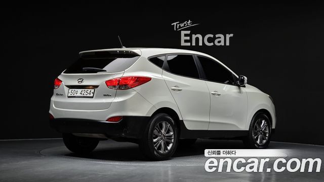 Hyundai Tucson ix Diesel(e-VGT) 2WD Smart special 2014 — фото 2