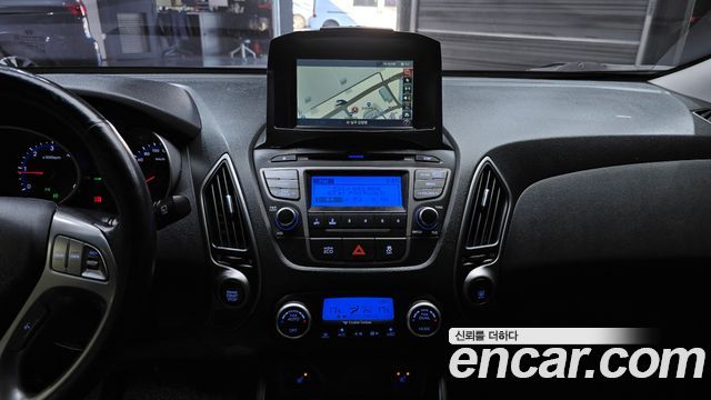 Hyundai Tucson ix Diesel(e-VGT) 2WD Smart special 2014 — фото 14