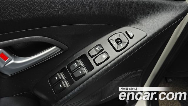 Hyundai Tucson ix Diesel(e-VGT) 2WD Smart special 2014 — фото 17