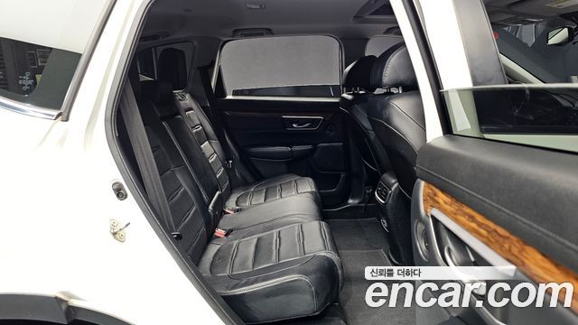 Honda CR-V (V) 1.5 Touring 4WD 2017 — фото 11